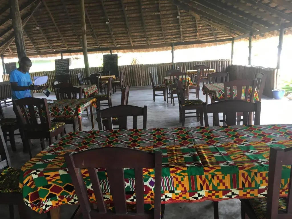 Akwidaa Inn