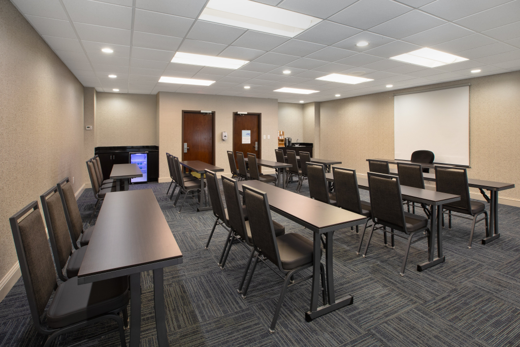 Holiday Inn Express & Suites I-26 & Us 29 At Westgate Mall by IHG