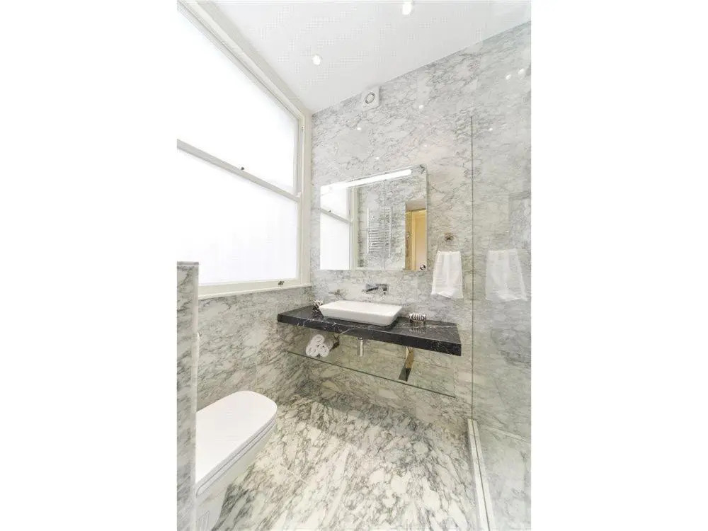 Beautiful 1 Bedroom Apartment Ovington Square