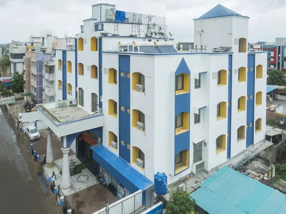 Hotel Kiara Eshosans Palace