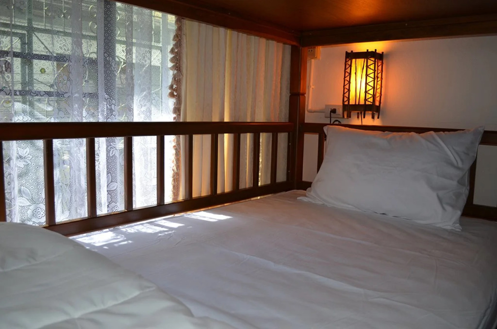 Charan 41 Hostel