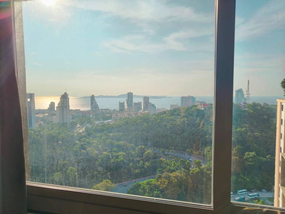 Sea View High Floor,2 Bed Room Exclusive at Pattaya