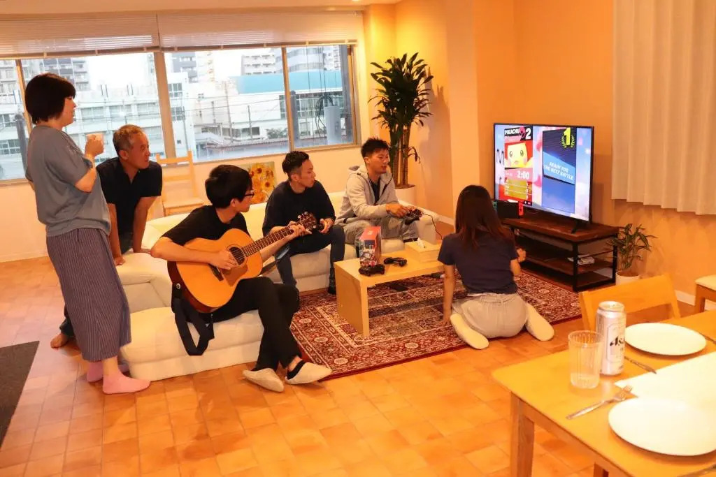 INOVE VILLA OSAKA -120m2 , 7 Double Beds , 2 BR , 2 Bath , Easy Access to Umeda , Kyoto ーPerfect for Families & Groupsー