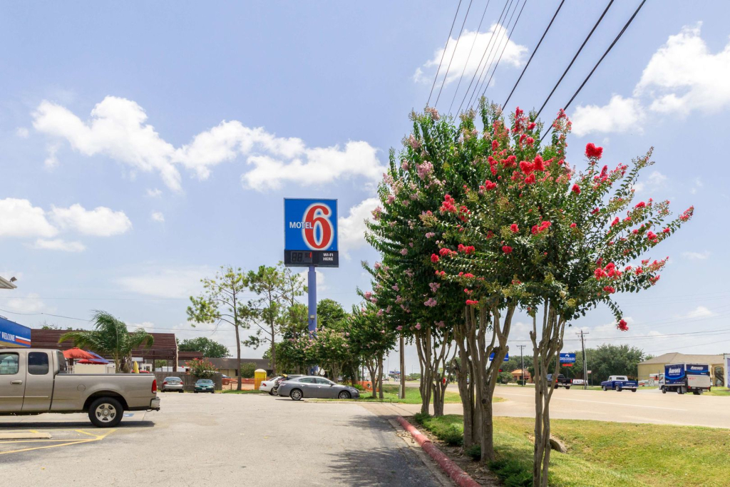 Motel 6-Victoria, TX