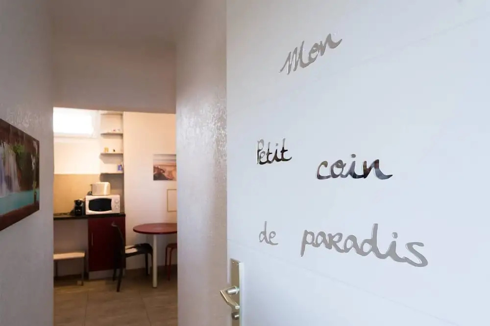 Room-attypical Calm Harmonious Relaxing