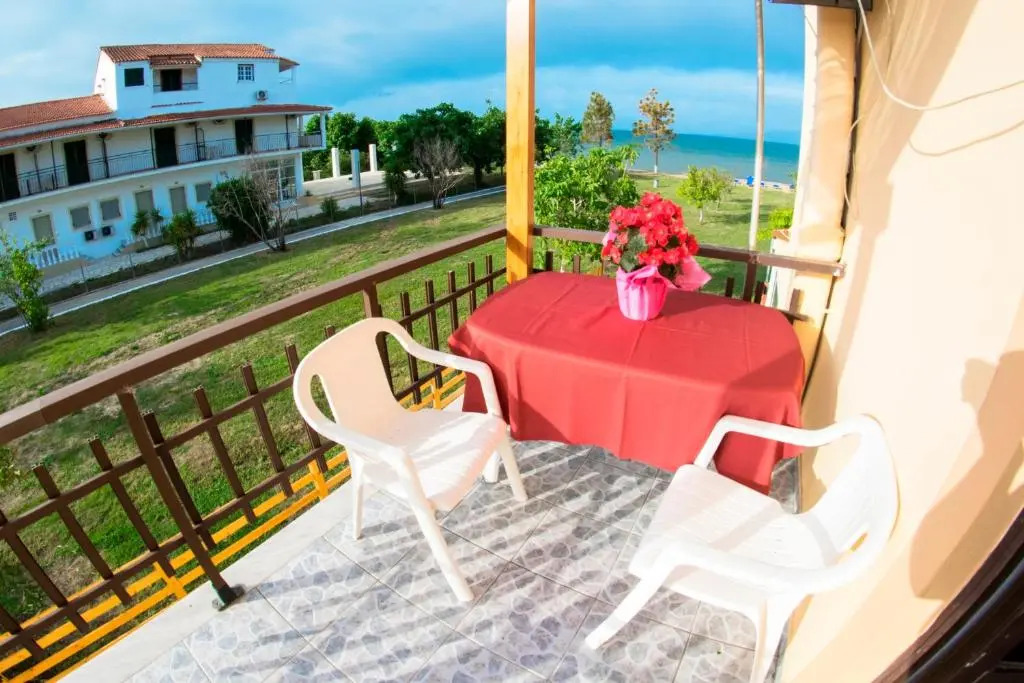 Sandy Beach Houses - Sea View