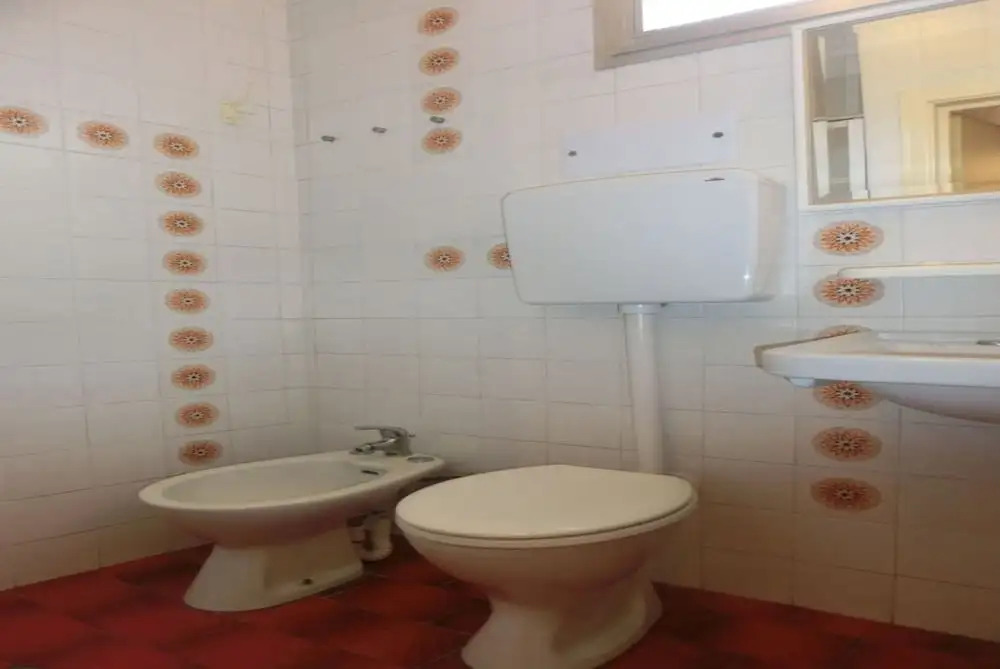 Comfy villa with garden and parking