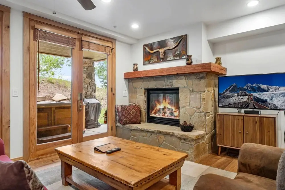 Trail's End Lodge at Deer Valley Resort - One Bedroom Residence with Spa #104 1 Condo