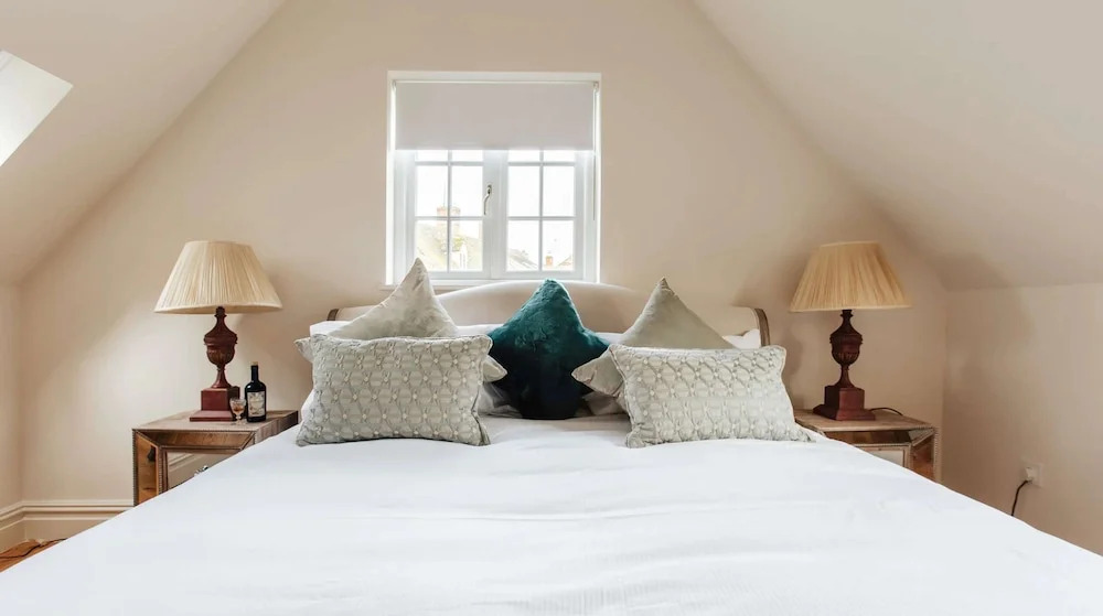 4-bed Cotswolds Getaway Perfect for Families