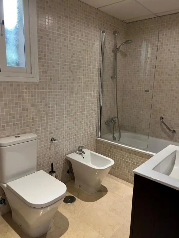 Fantástico Apartamento con vistas al mar zona Club la Costa Castillo Fuengirola
