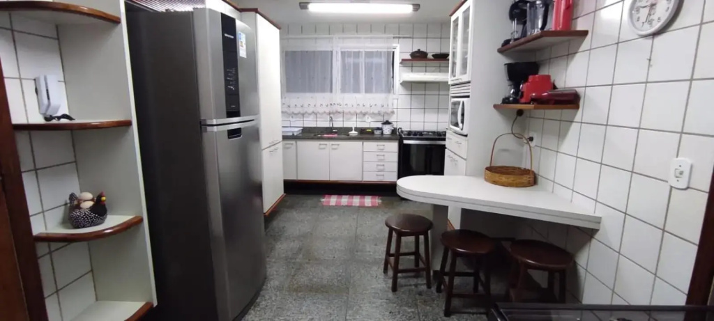 Apartamento Frente para o Mar-PÉ NA AREIA -VISTA TOTAL PARA O MAR -ÁREA DE CHURRASCO PRIVATIVA COBERTA-WIFI-NETFLIX -DISNEY PLUS -STARMAX- HBO MAX - JOGOS- FIRE TV STICK POR COMANDO DE VOZ- TV DE ASSINATURA EM TODOS OS QUARTOS