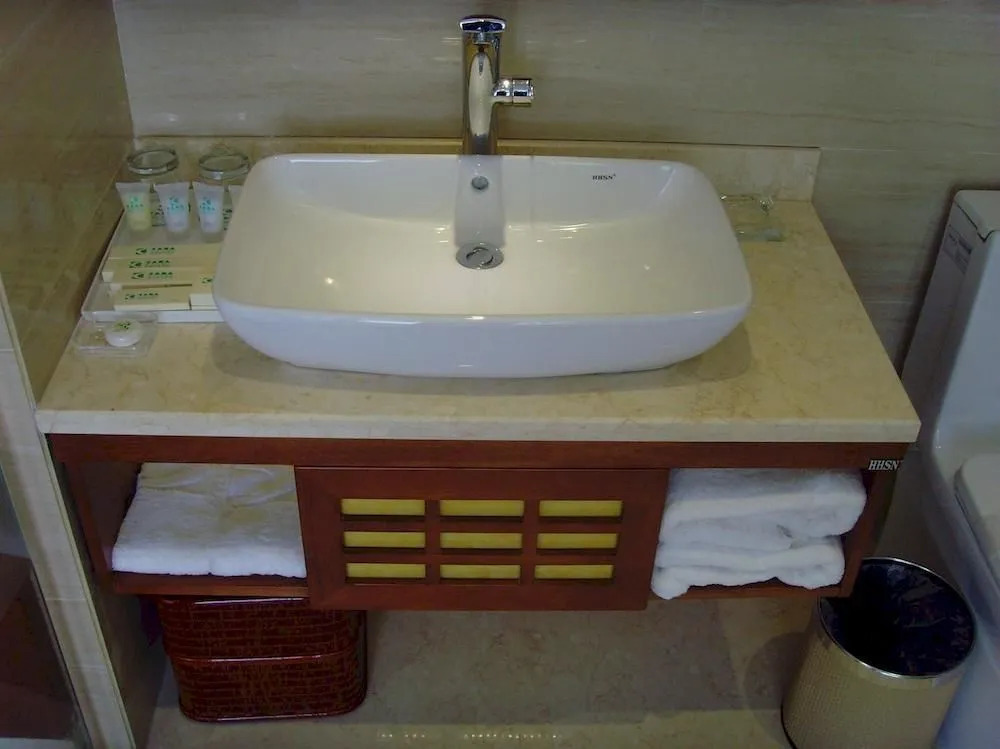Cana Hotspring Hotel