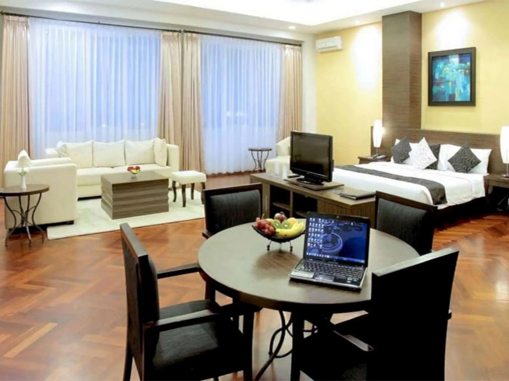 Grand Pacific Hotel