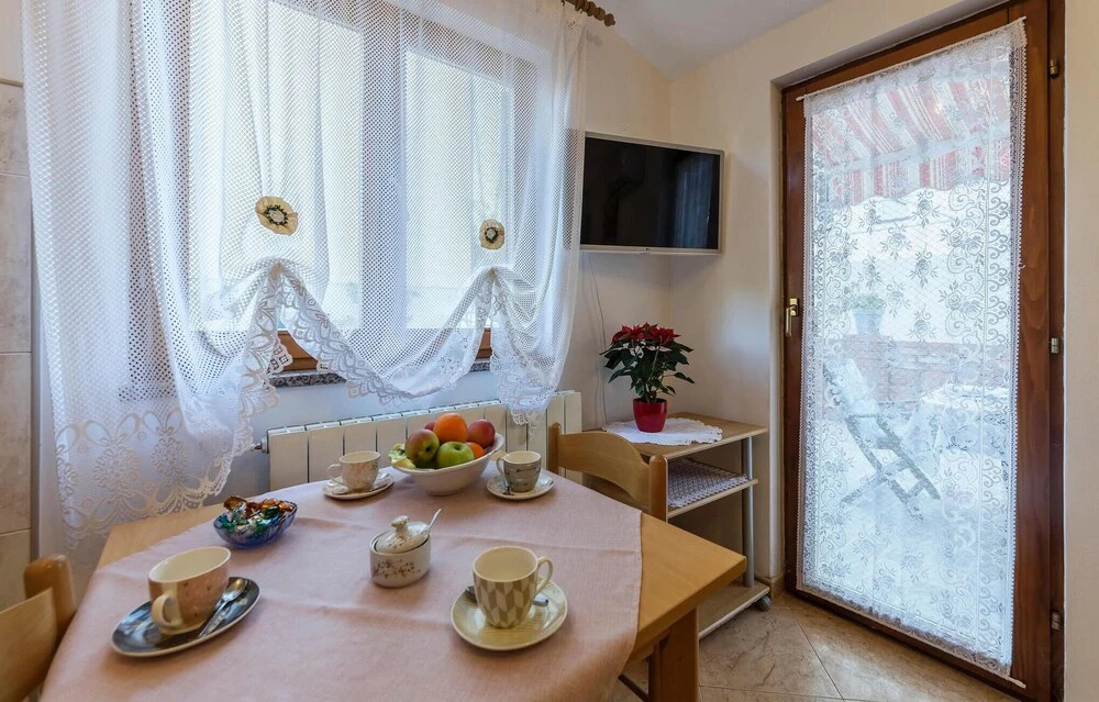 Amazing Apartment in Rovinj With 1 Bedrooms and Wifi