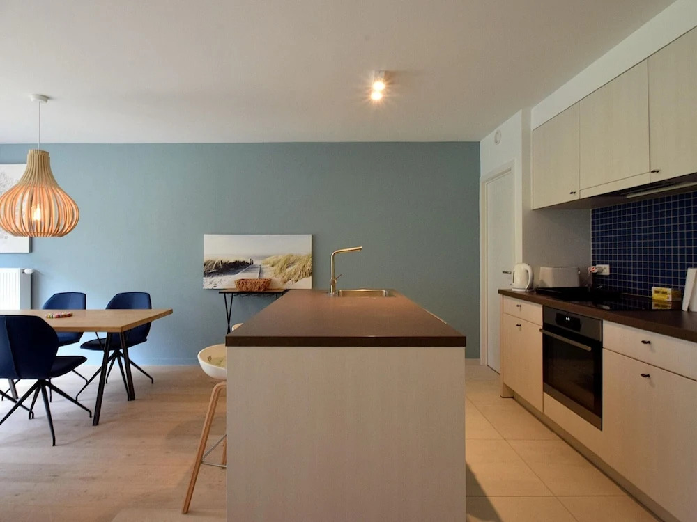 Modern Apartment Near Beach and Garden Views