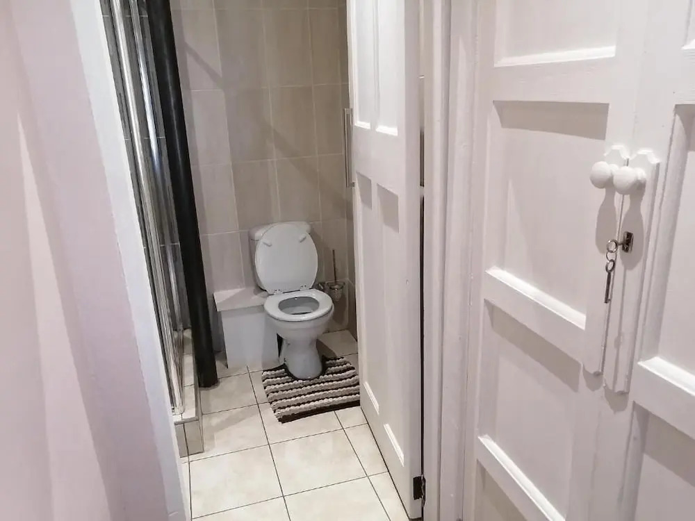 Easy Inn Guesthouse