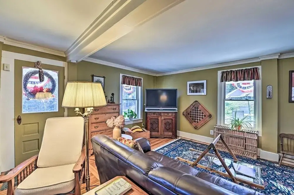 10 Mi To Gore Mountain: Home In Adirondack Park 5 Bedroom Home