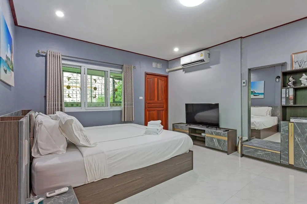 Large Spacious 3BR House at BTS ON NUT