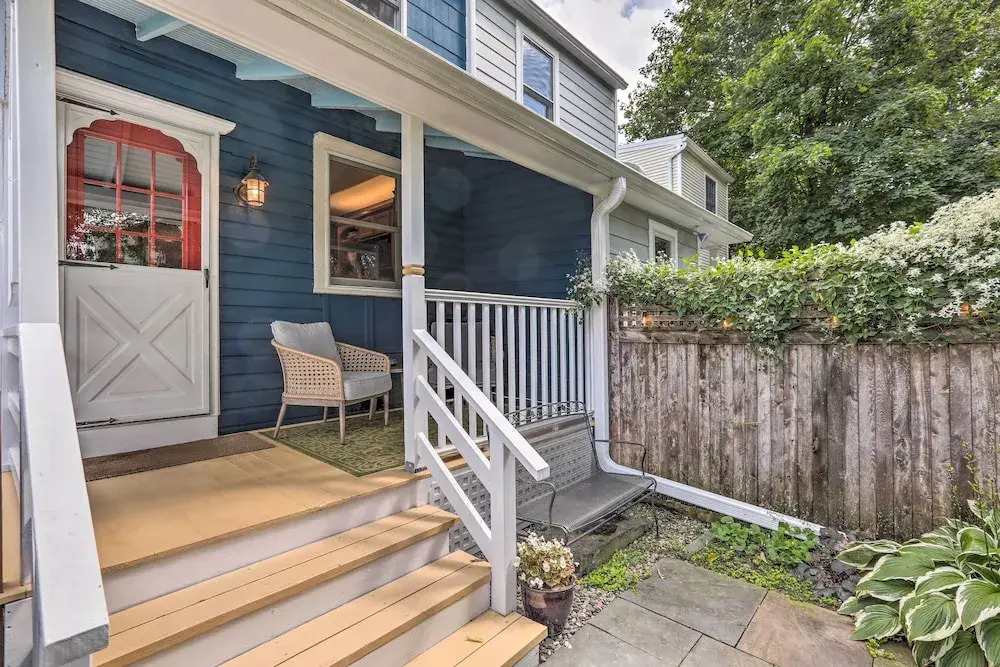 Charming Lambertville Retreat - 1 Mi to River!
