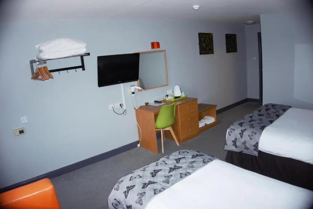 Happy Guests Lodge