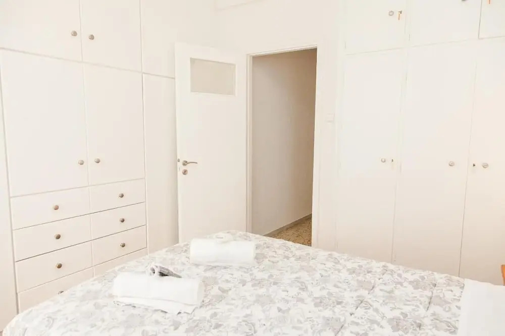 Cozy apt with Lycabettus View
