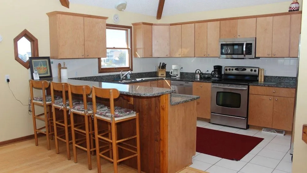 Cabaret III - 6 Br Home