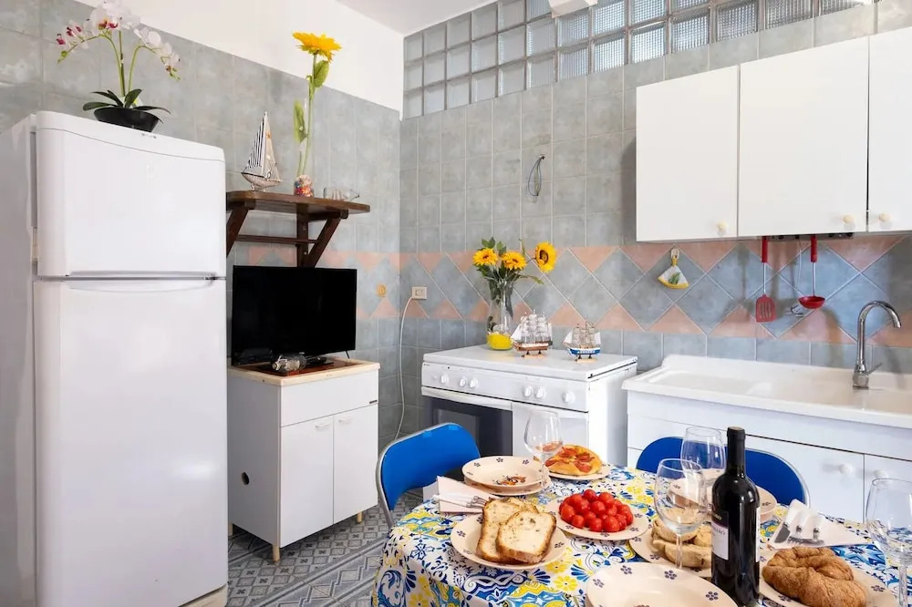 Apartment Tritone in Luxury Villa with Shared Pool
