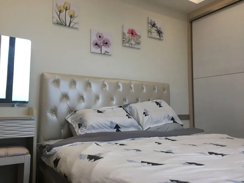 One bedroom condo with ocean view