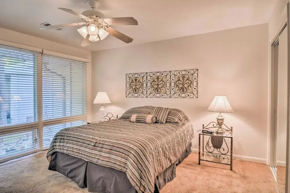 Lakefront Townhome w/ View in Hot Springs Village