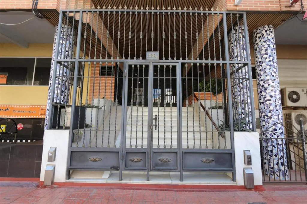 Apartamento Avenida Habaneras Ref 6048