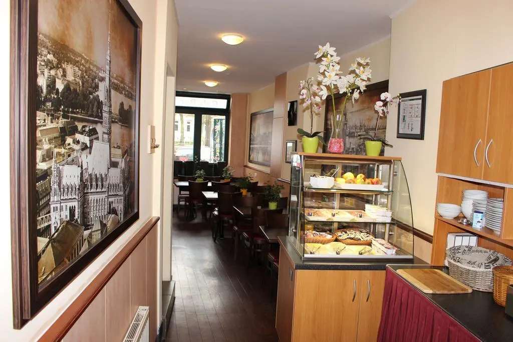 Altan Hotel