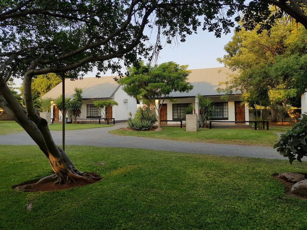 Baobab Chalets