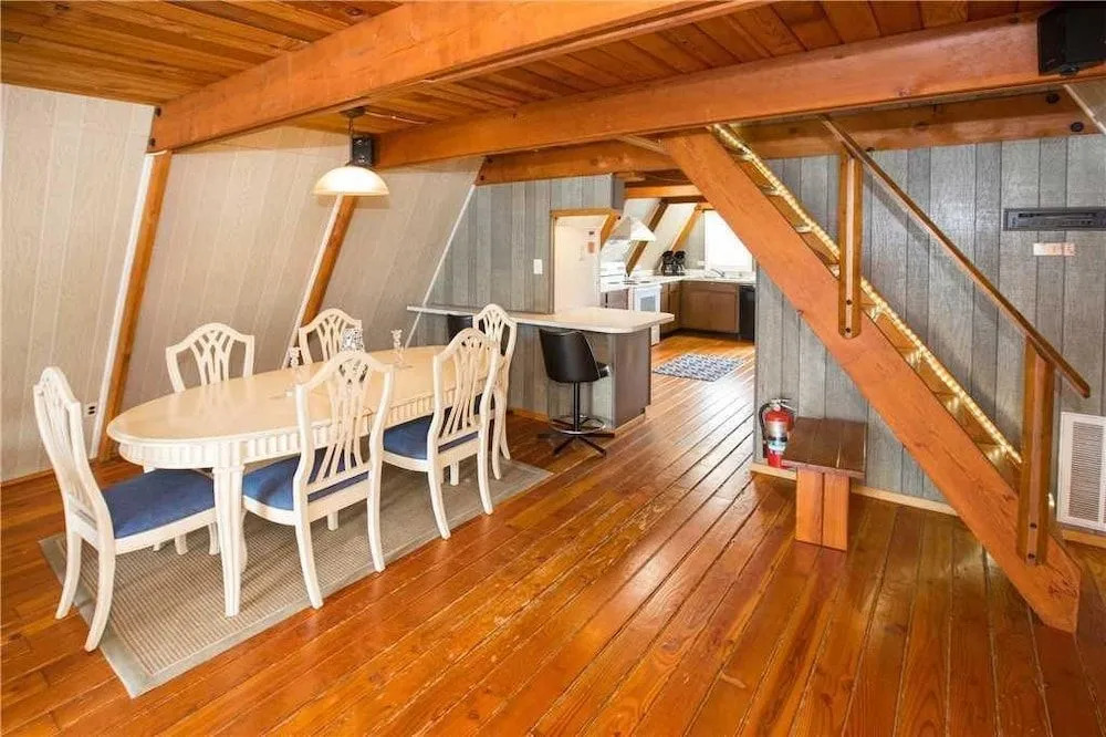 Sea Loft by RedAwning