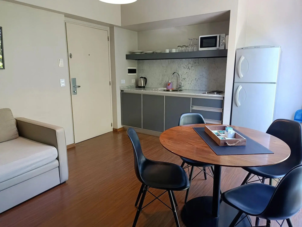 Palermo Apartments by Ayres