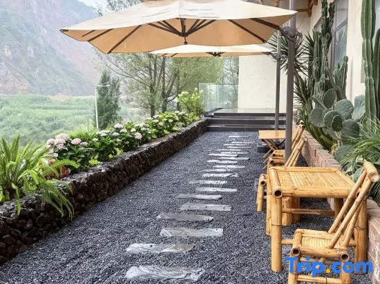 Yi-style Homestay