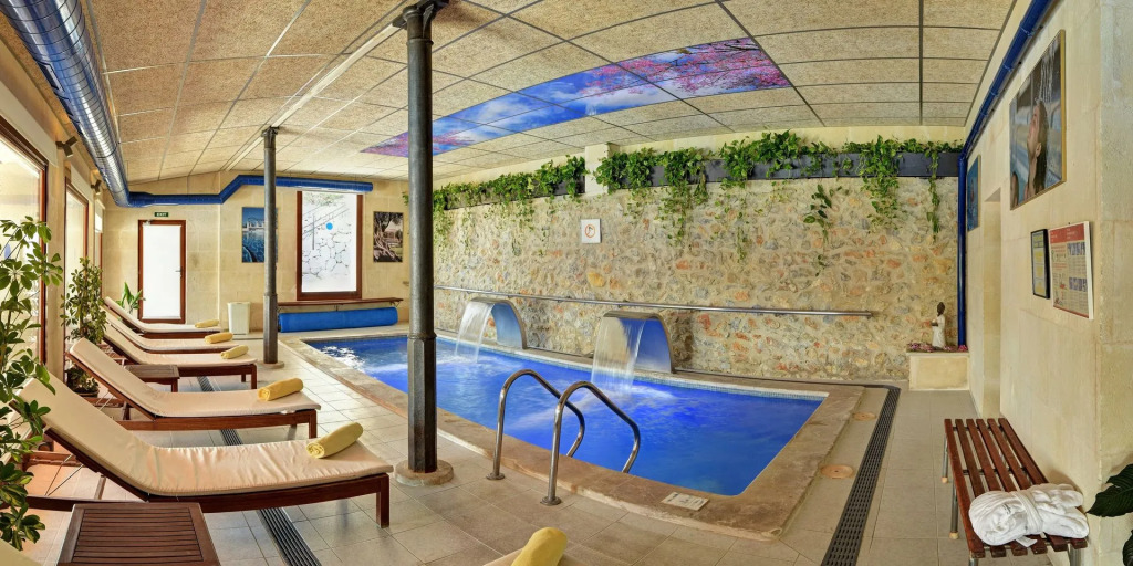Hotel Rural Monnaber Nou & SPA