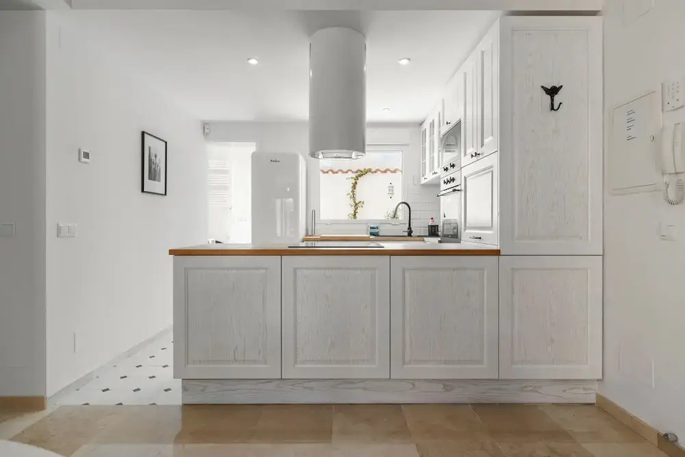 Classic Urban Flat in Malaga City Center - Mal05