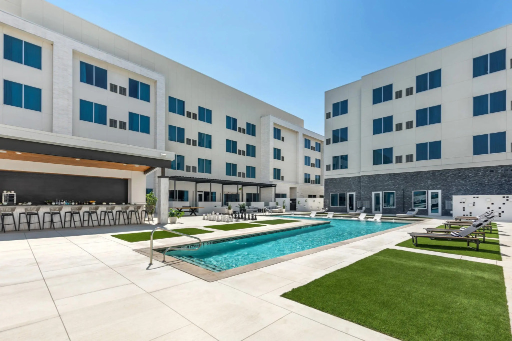 Cambria Hotel Waco University Riverfront
