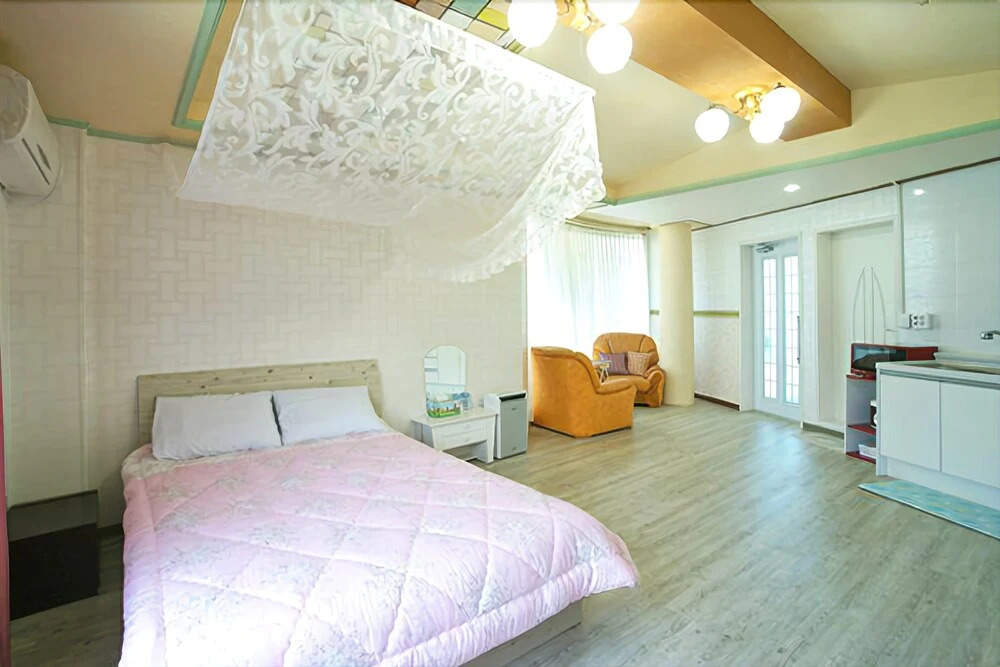 Jejuromance Pension