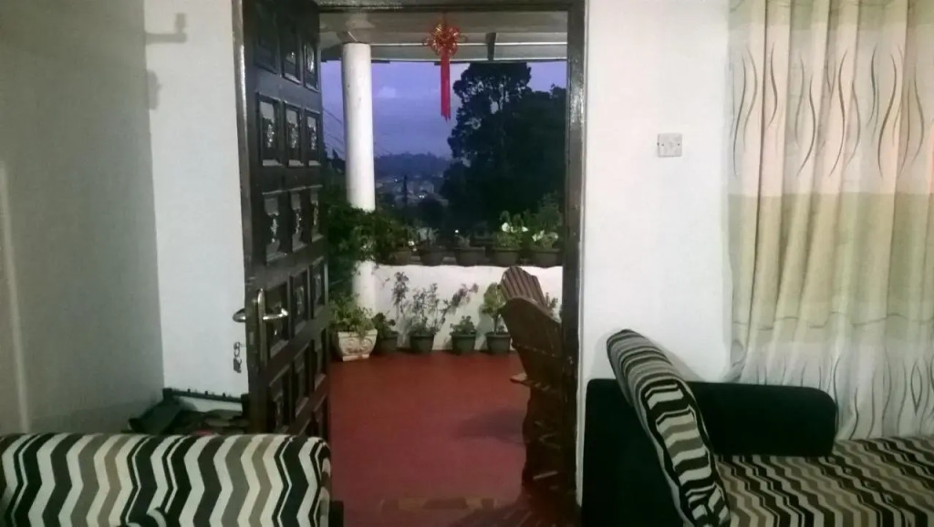 Srihelyes Inn