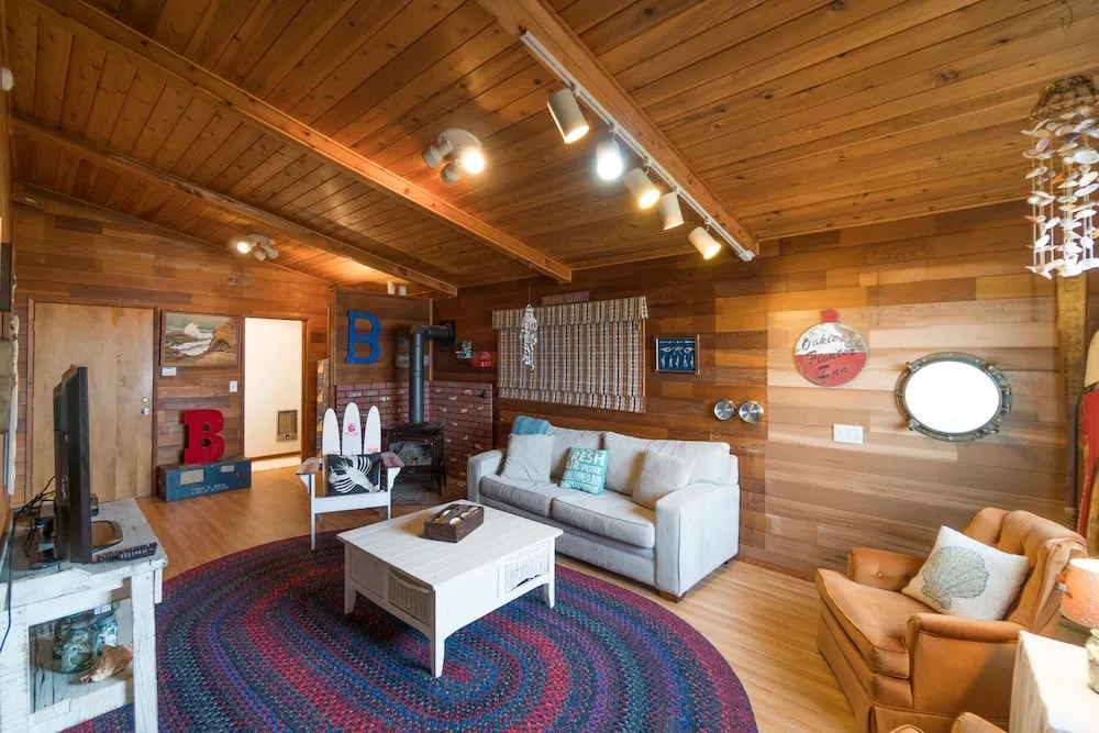 Neptune Hideaway 3 Bedrooms 1.5 Bathroom Home