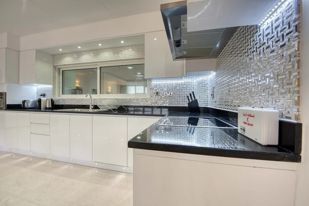 Tiara Residence - Ruby
