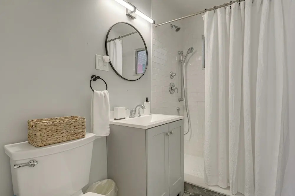 Walk to Shops & Dining: Downtown Stuart Home