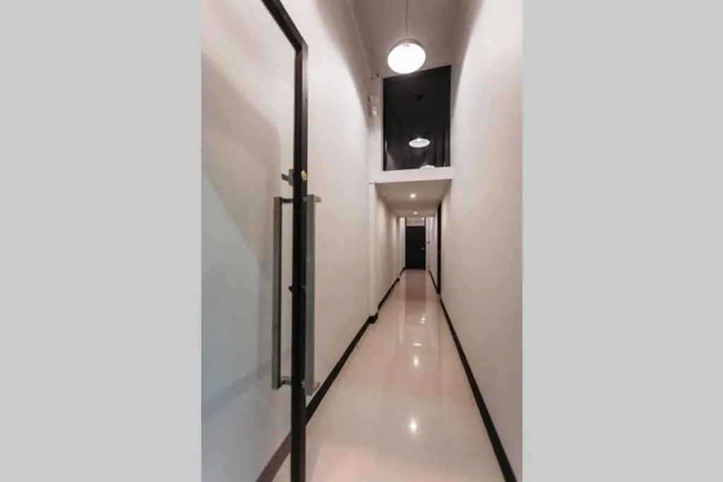 S2 Silom Large room 4-6 guests Full kitchen WIFI