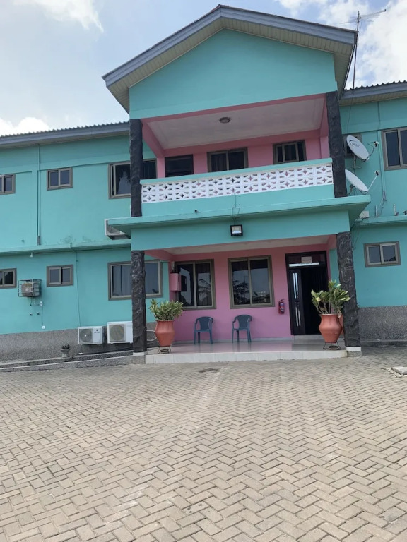 Sovitel Hotel and Restaurant