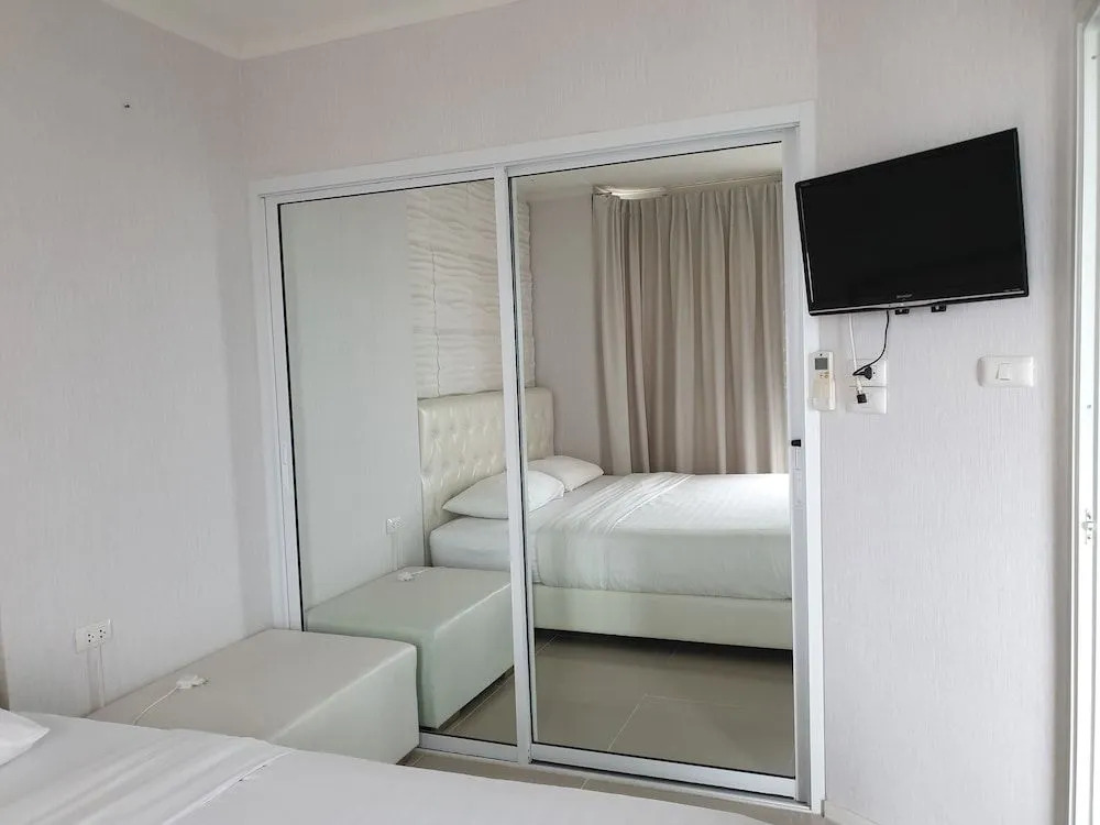 Kosin Beach Room Pattaya