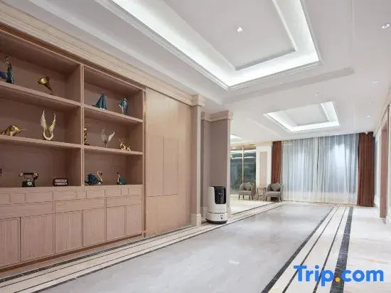 Vienna Hotel (Haikou Meilan International Airport T2 Terminal)