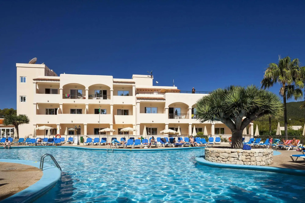 Invisa Hotel Club Cala Blanca