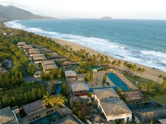 Chinese Countryard on the Sea