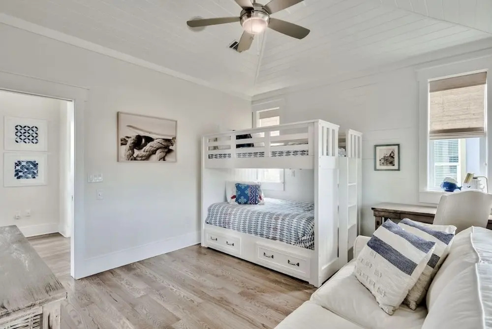Green Wave by Southern Vacation Rentals